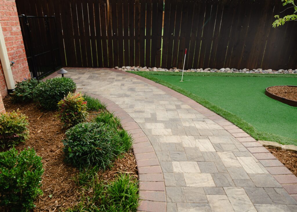 outdoor fencing installation